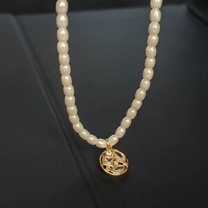 Cream Pearl Necklace with Gold Round Pendant